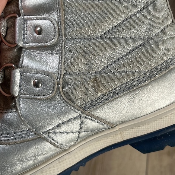 SOREL x Disney Frozen Torfino II Shearling Waterproof Boot Silver - Picture 8 of 11